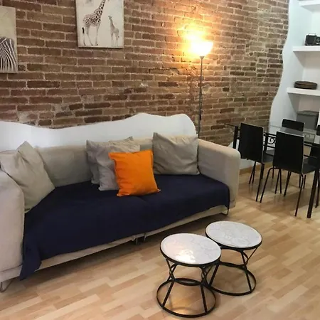 Rustic 2 Bedroom Apartment Poble Sec-3